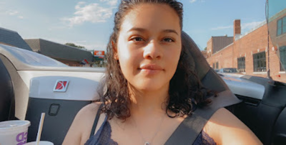 Meet your Posher, Sheyla